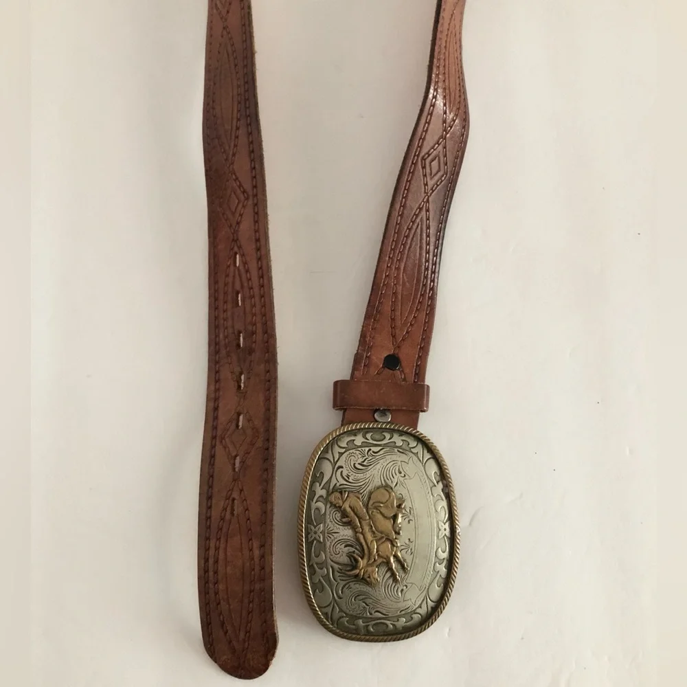 🔥Brown Leather Western Belt with Bull Rider Buckle